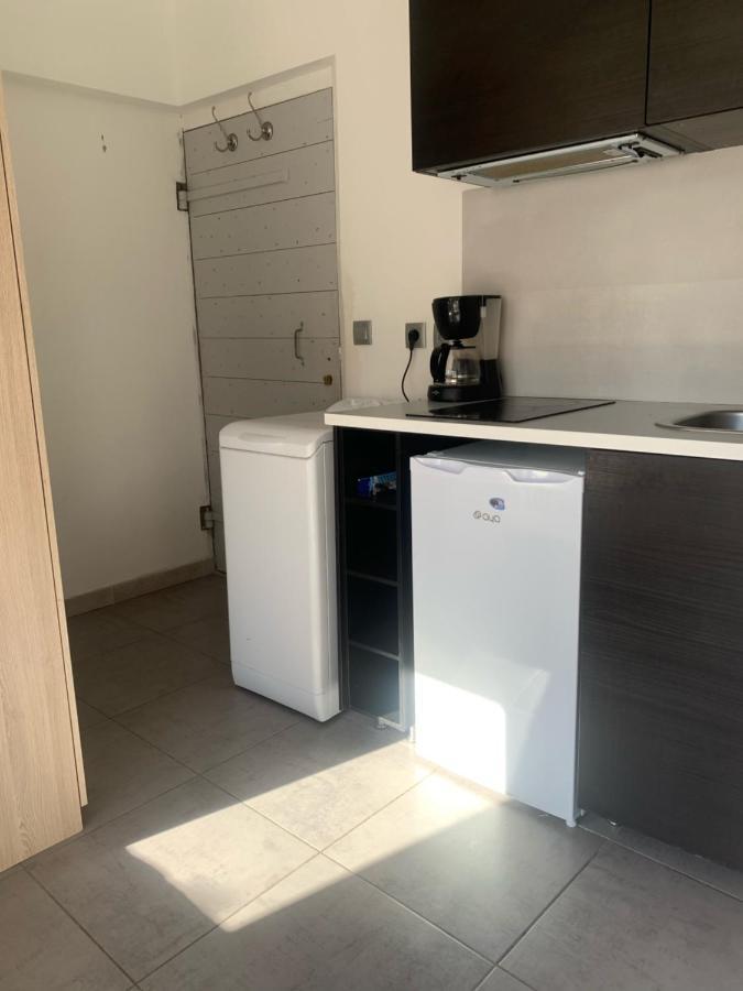 Studio Avec Terrasse آيكس أومبروفينس المظهر الخارجي الصورة